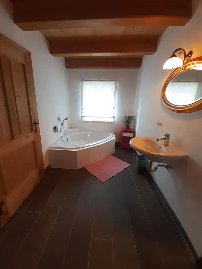 Sonnleit'n 6 Farm stay