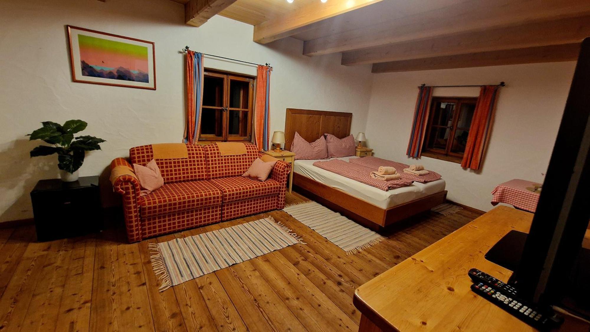 Farm stay Sonnleit'n 6 *
